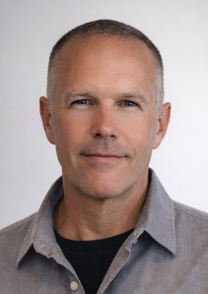 Portrait of Ted Rager